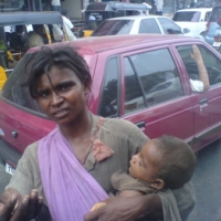 street-beggar-with-child.JPG